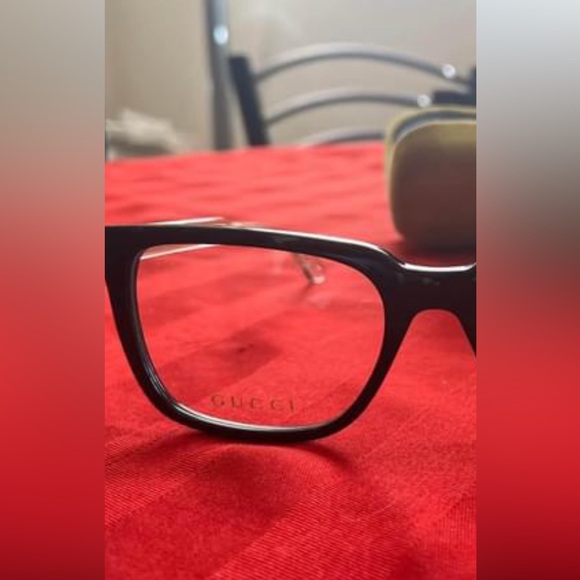 Gucci clear glasses. BRAND NEW!! - Picture 4 of 4